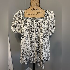 Black and White Floral Puff Sleeve Shirt